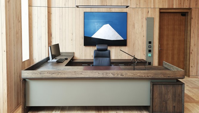 2026.04 Nyhet - Eik hos statsministeren - bilde 1.jpg